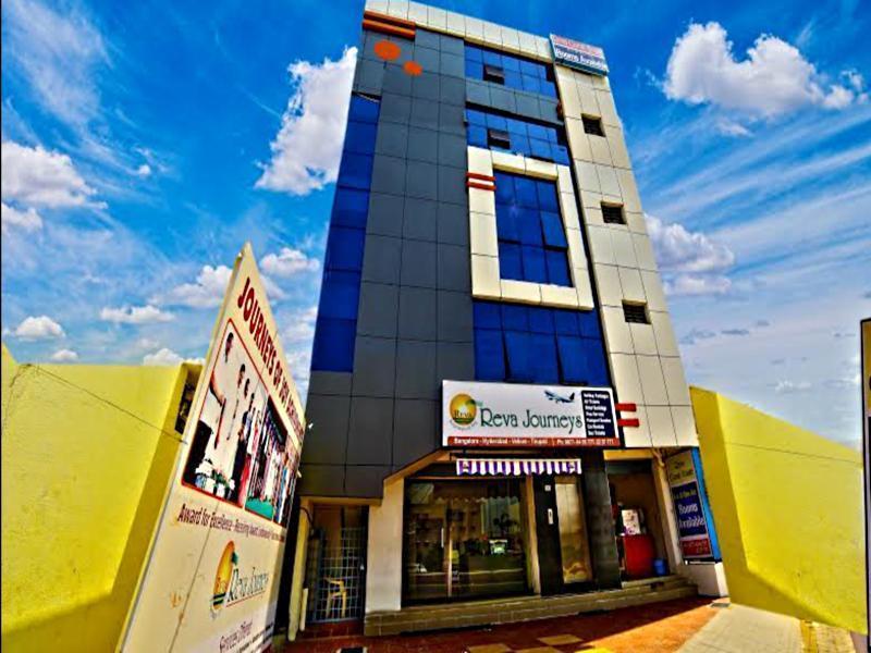 Reva Guest House Tirupati Bagian luar foto